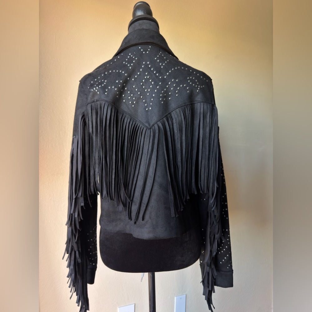 FRINGE AND STUDDED FAUX SUEDE SNAP JACKET idyllwind Blair size small - Picture 8 of 11